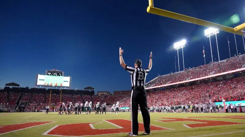 Who Is Dante Moore? Oregon QB's Background, Career Stats, and the Scary Hit vs. USC