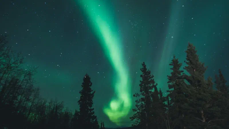 Northern Lights Forecast Canada: Where to See the Aurora Tonight, Best Time & Viewing Map