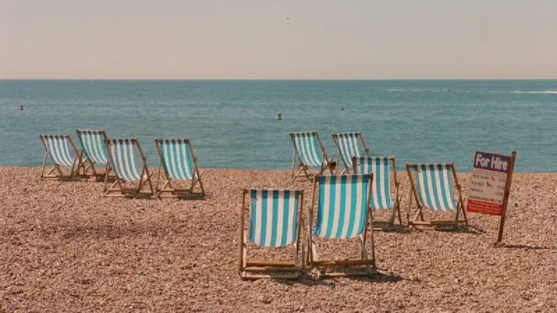 UK Bank Holiday Payment Changes: Who Gets Paid Early on 28 August 2026